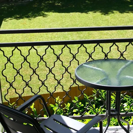 Napsugar Vendeghaz 4br Holiday home Balatonfured